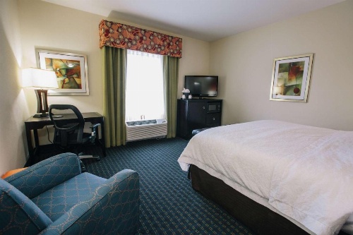 Hampton Inn By Hilton And Suites Effingham image 6